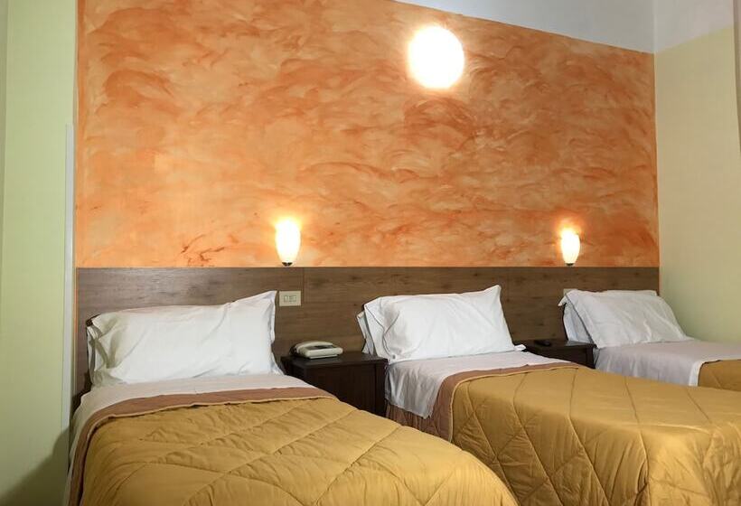 ホテル Ristorante Lazio