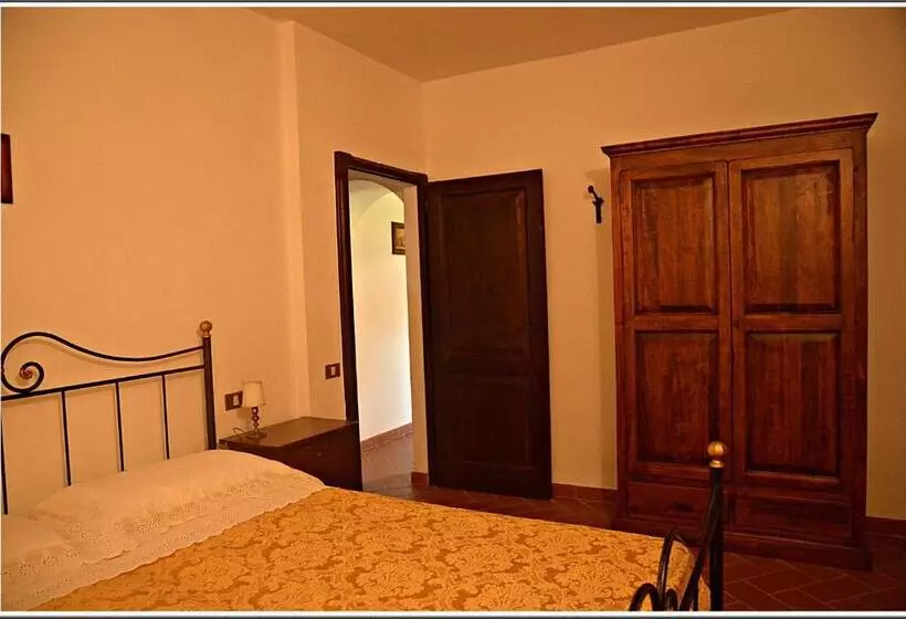 Maaseutuhotelli Agriturismo Poggio Macinaio