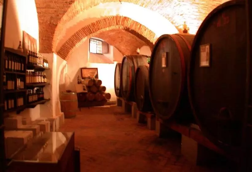 Maaseutuhotelli Tenuta La Pieve Casale Il Giglio