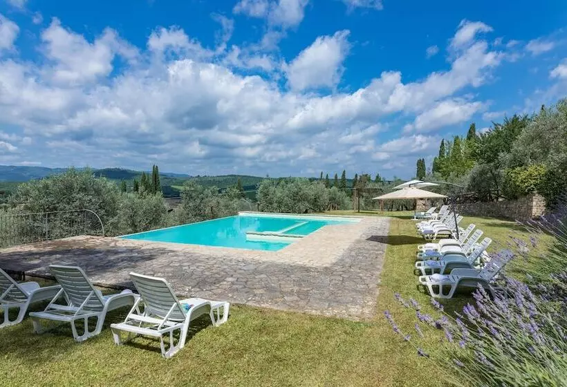 Maaseutuhotelli Tenuta La Pieve Casale Il Giglio