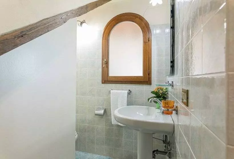Maaseutuhotelli Tenuta La Pieve Casale Il Giglio