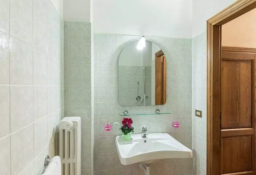 Maaseutuhotelli Tenuta La Pieve Casale Il Giglio