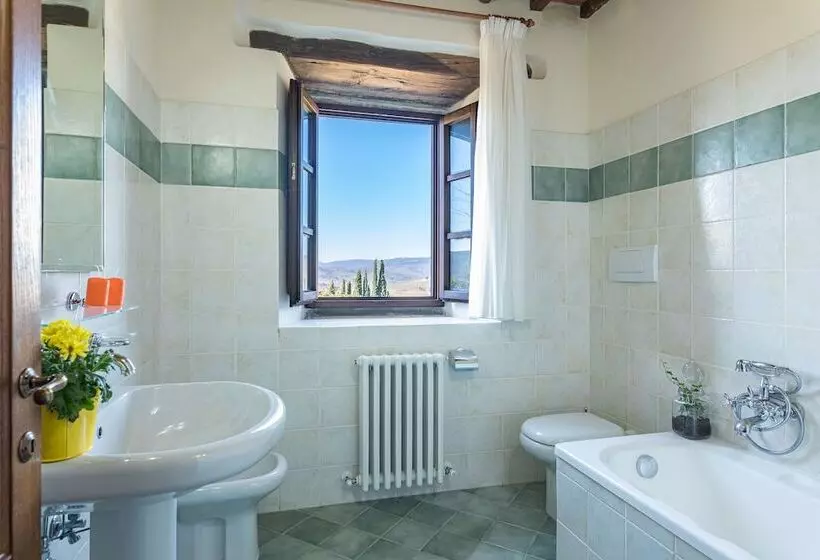 Maaseutuhotelli Tenuta La Pieve Casale Il Giglio