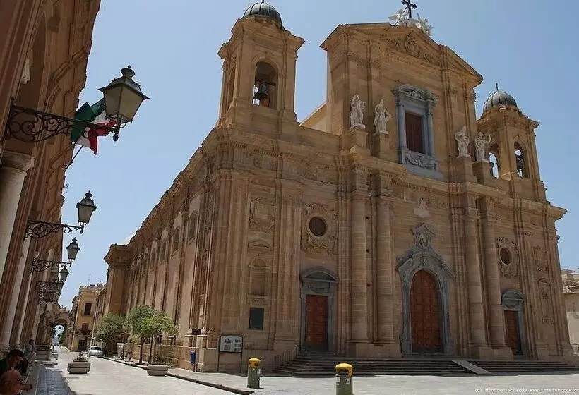 Aamiaismajoitus (B&B) Eolo