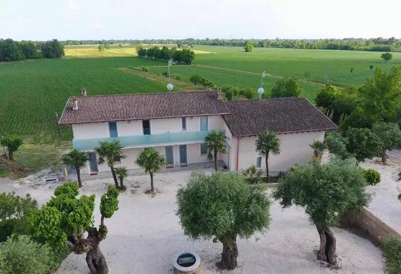 田舎風ホテル Agriturismo Le Fontanelle Da Valente
