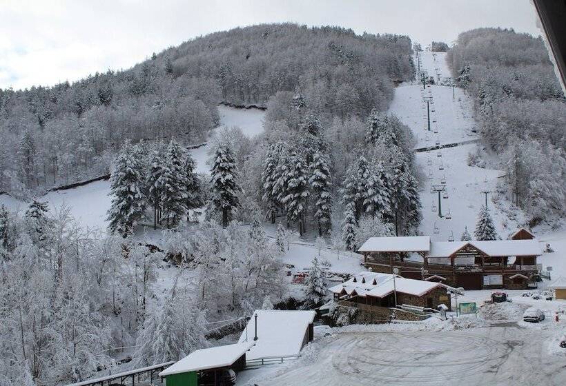 National Park Hotel & Spa