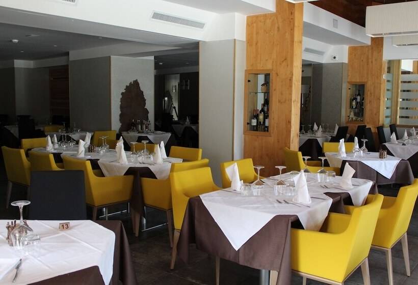 National Park Hotel & Spa