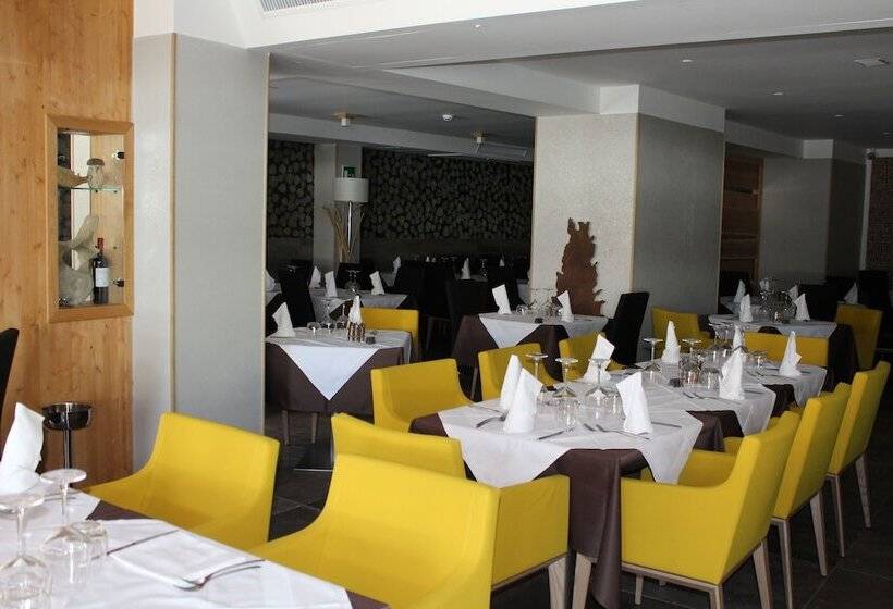 National Park Hotel & Spa