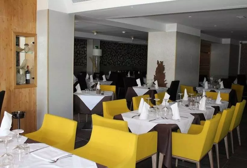 National Park Hotel & Spa