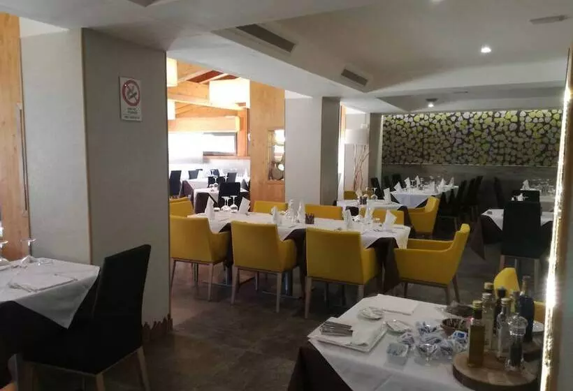 National Park Hotel & Spa