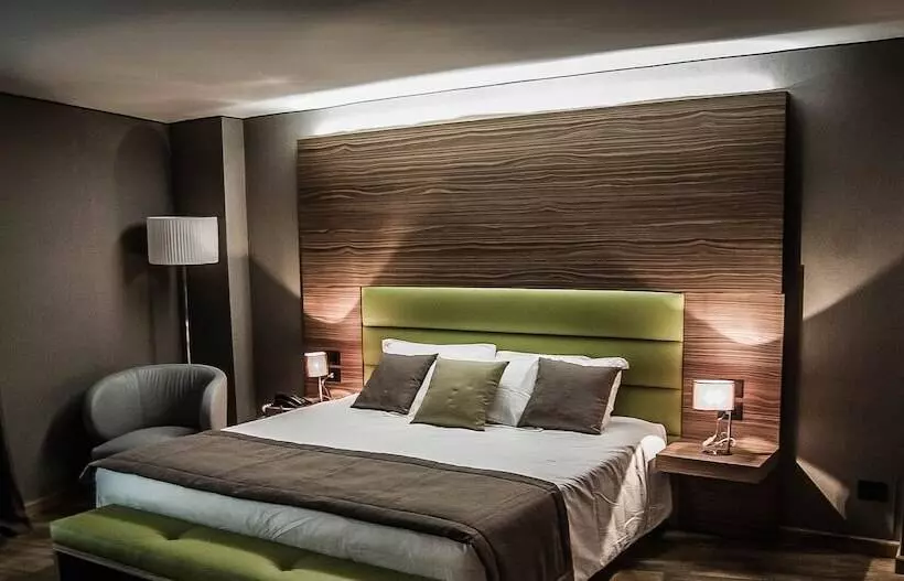 National Park Hotel & Spa