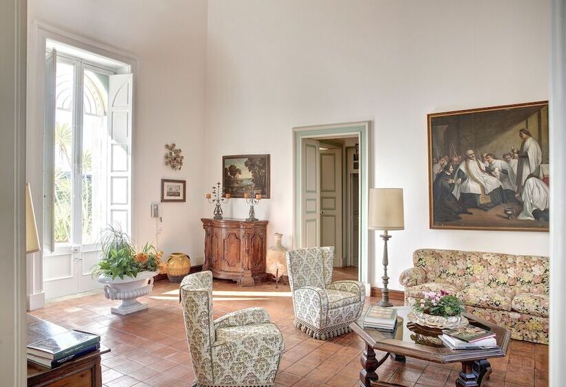 פנסיון La Serra  Villa De Bonis