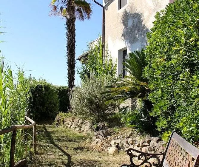 Hotelli Albergo Montechiari