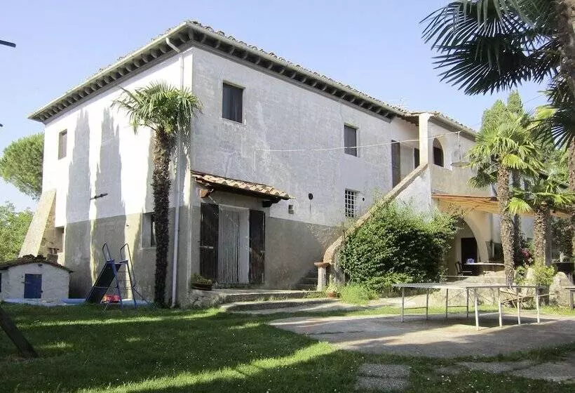 Hotelli Albergo Montechiari