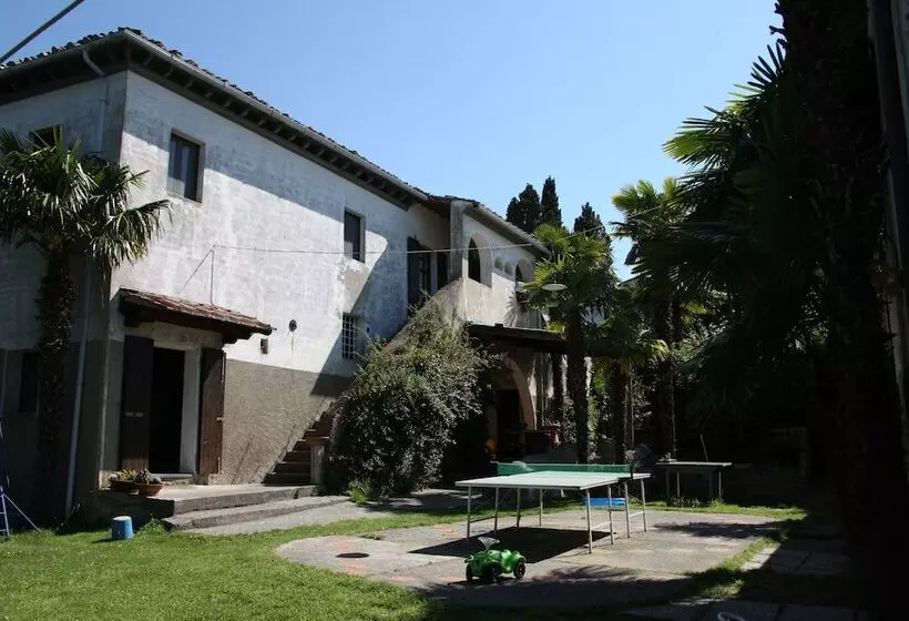 Hotelli Albergo Montechiari