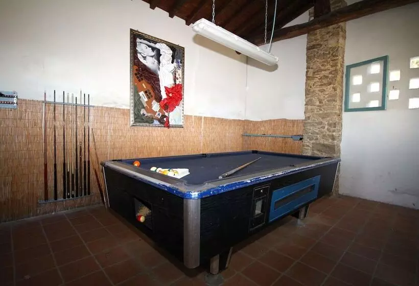 Hotelli Albergo Montechiari