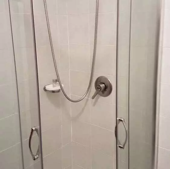 Hotelli Albergo Montechiari