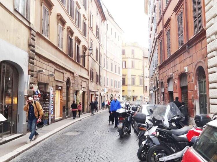 پانسیون Bye Bye Roma Pantheon Suite