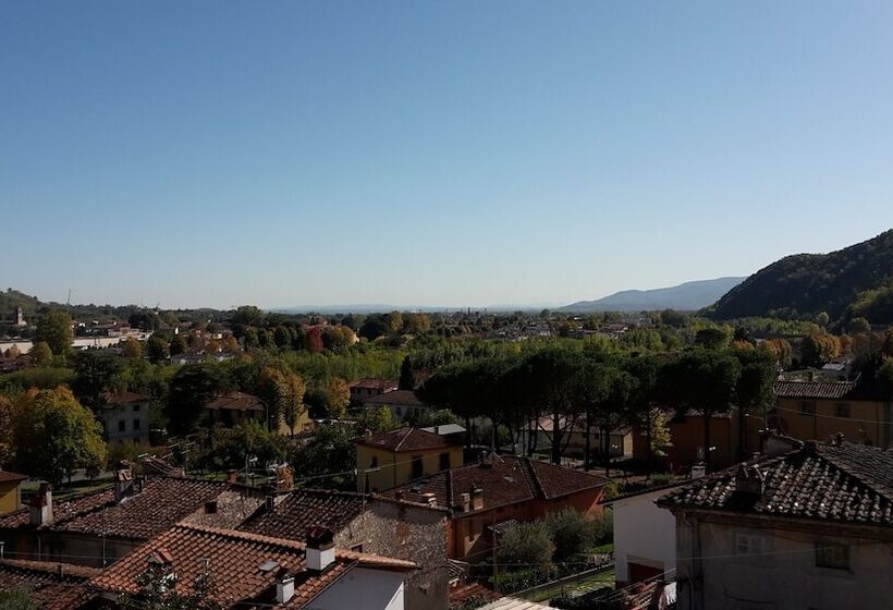 Pension (Hôtel basse catégorie) Gessy S