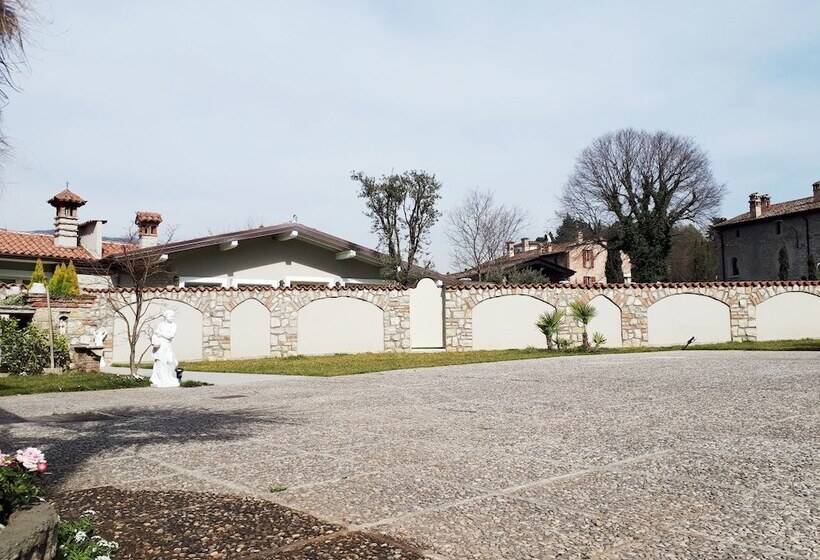 ベッドアンドブレックファースト Giada