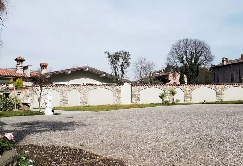 Aamiaismajoitus (B&B) Giada