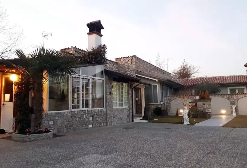 Aamiaismajoitus (B&B) Giada