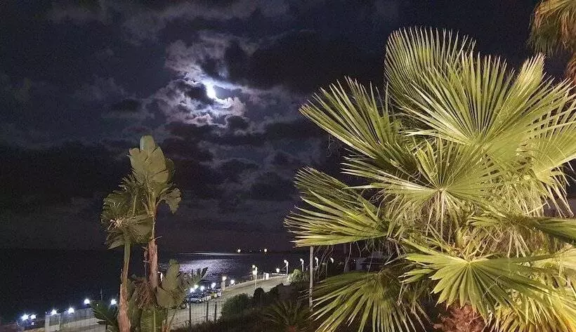 مسافرخانه Cicasub