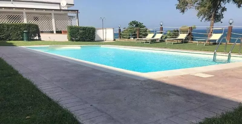 مسافرخانه Cicasub