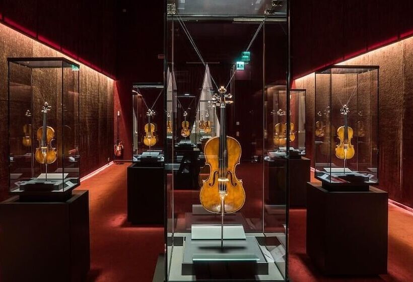 تختخواب و صبحانه Amici Miei Rooms