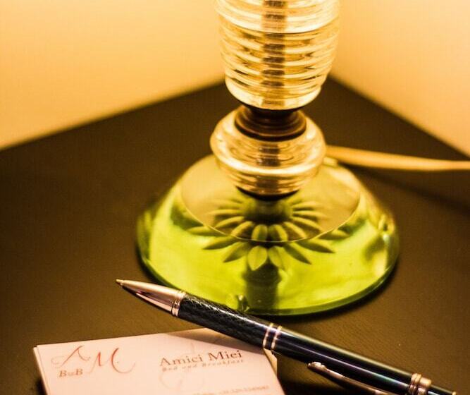 تختخواب و صبحانه Amici Miei Rooms