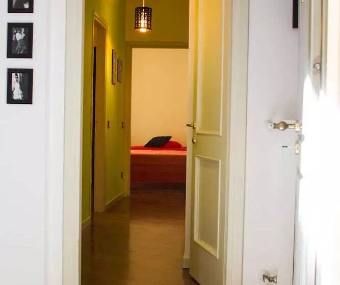 تختخواب و صبحانه Amici Miei Rooms