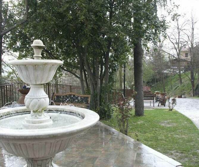 فندق ريفى Agriturismo Le Francesche