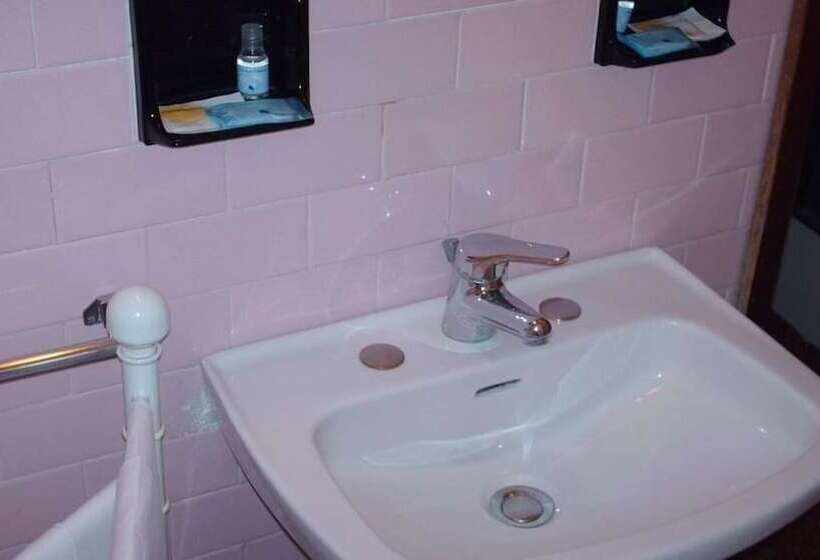 בית מלון כפרי Triana E Tyche