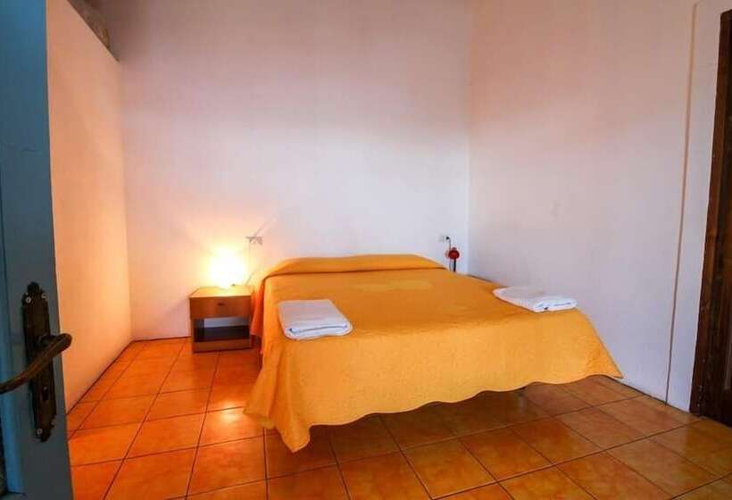 Pensjonat Il Vulcano A Piedi Rooms