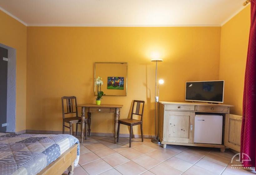 فندق ريفى Villa Sant Anna