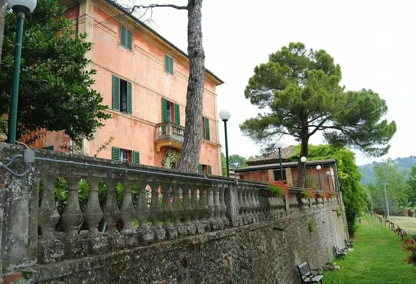 هتل Torre Di Jano