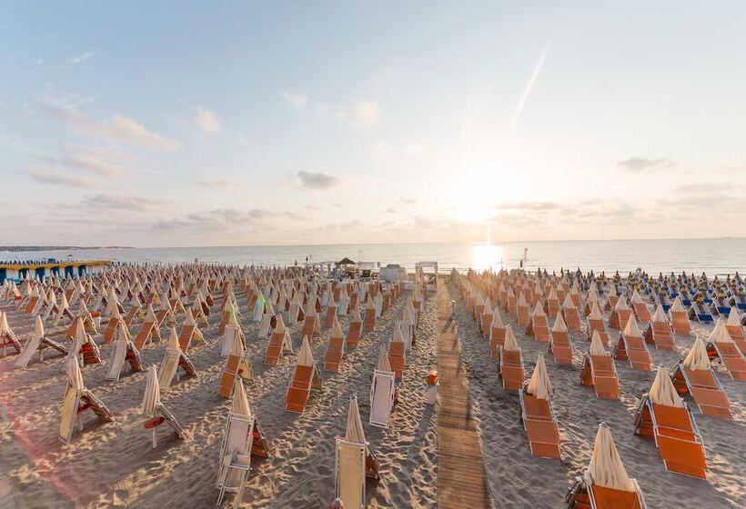 פונדק Nicolaus Club Alimini Smile