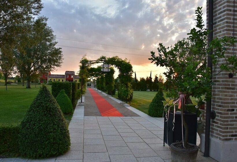 فندق ريفى Fondo San Benedetto