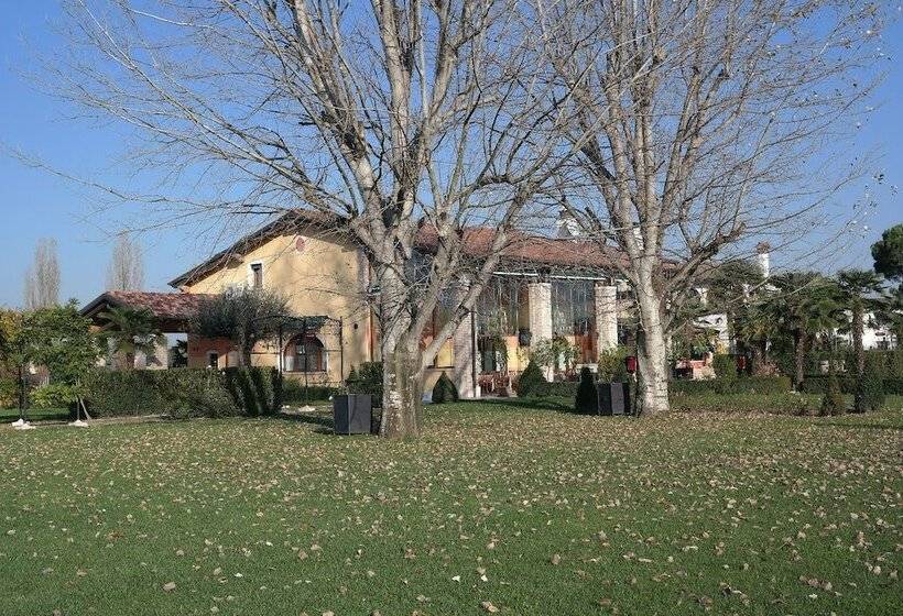 فندق ريفى Fondo San Benedetto