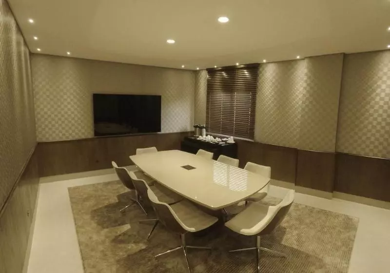 ホテル Bourbon Dom Ricardo Aeroporto Curitiba Business