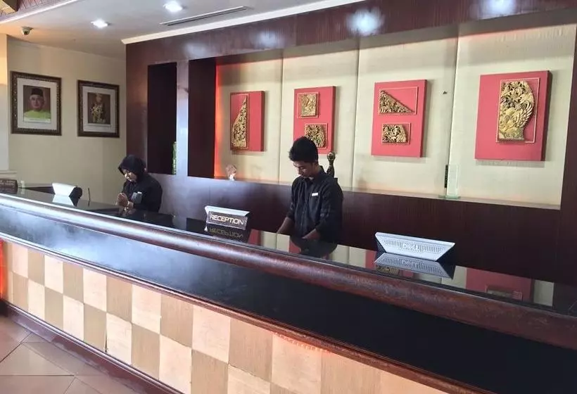 Отель Century Langkawi Beach Resort