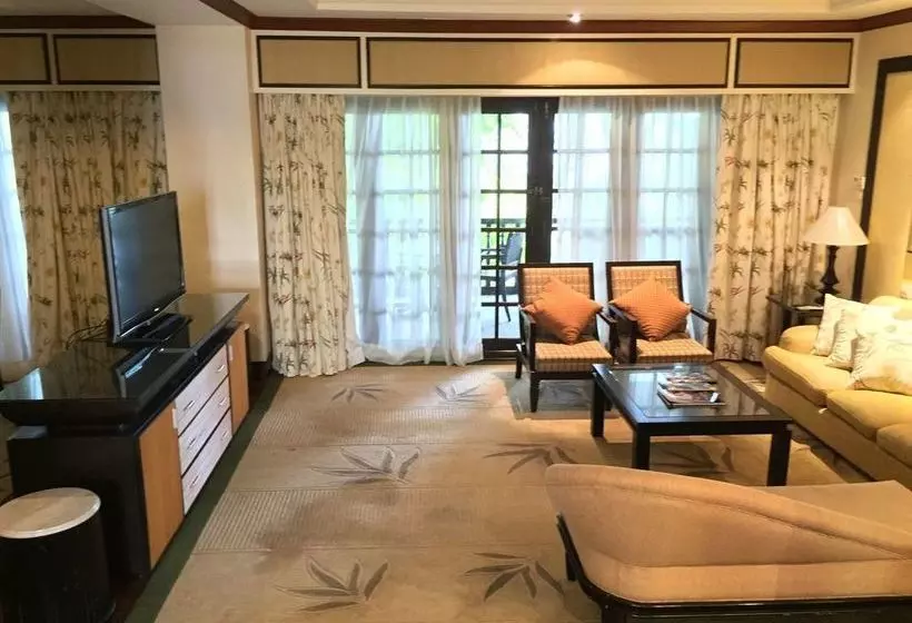 Отель Century Langkawi Beach Resort