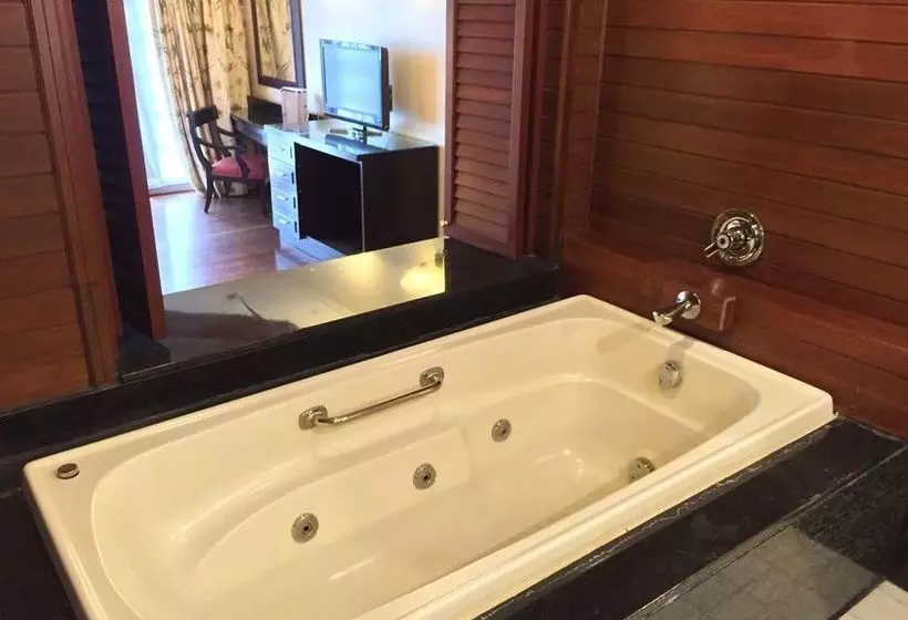 Отель Century Langkawi Beach Resort