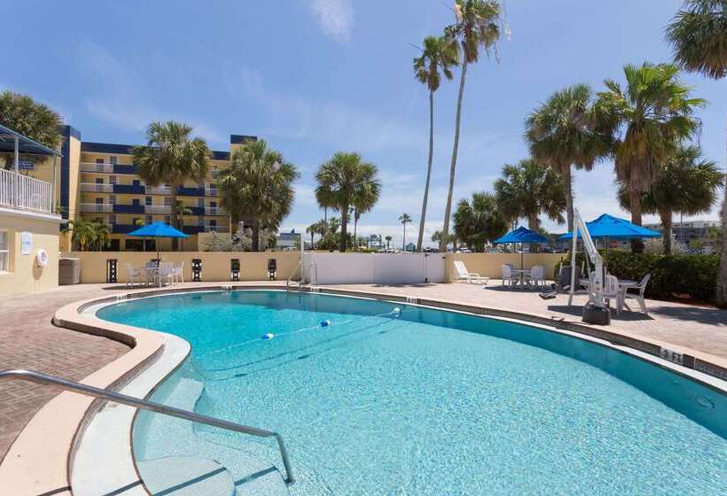 Otel Days Inn By Wyndham Cocoa Beach Port Canaveral