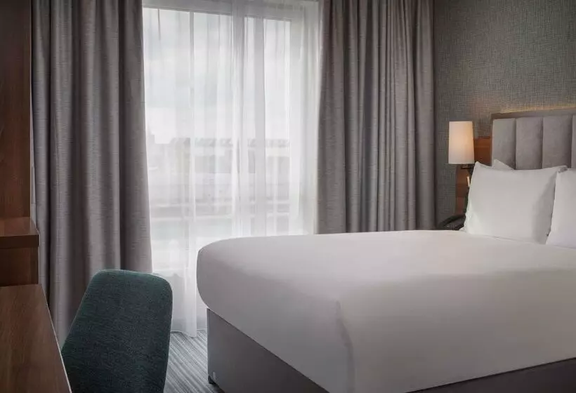 בית מלון כפרי Doubletree By Hilton London Chelsea