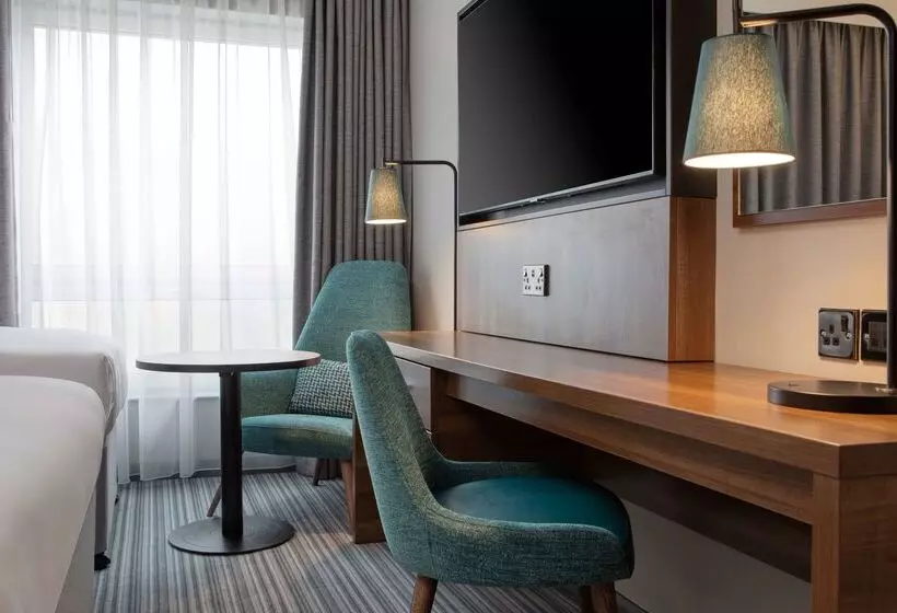 בית מלון כפרי Doubletree By Hilton London Chelsea