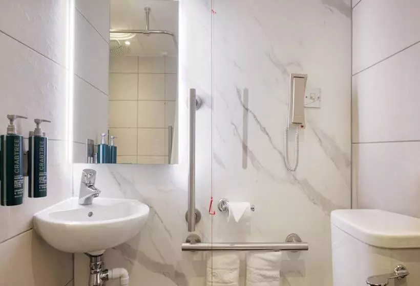 Отель Hilton York