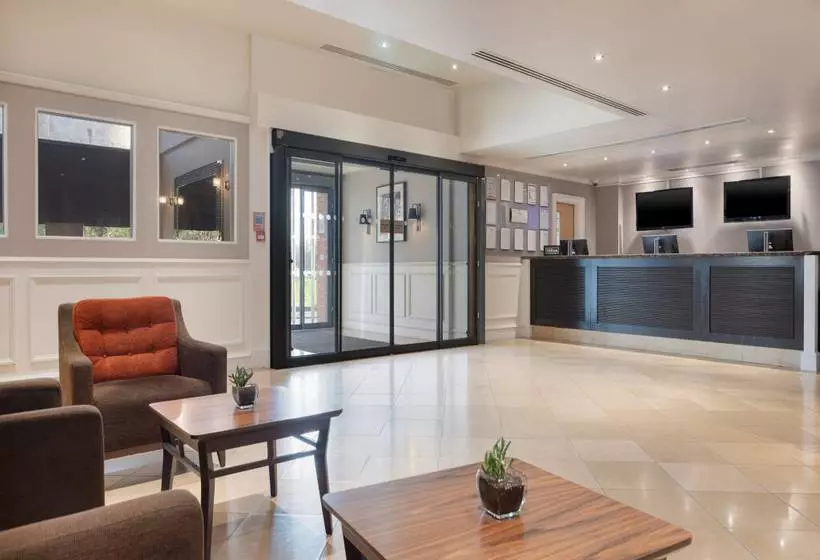 Отель Hilton York