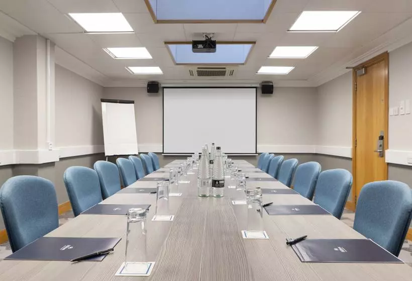 Отель Hilton York