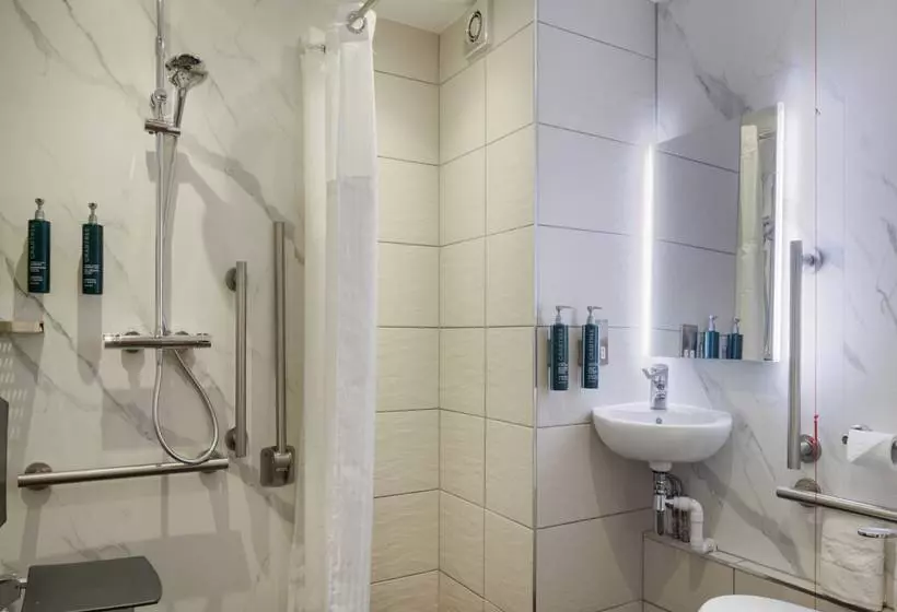 Отель Hilton York